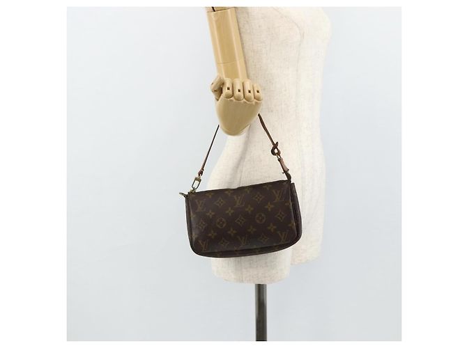 LOUIS VUITTON Monogram Pochette Accessoires Pochette M51980 LV Auth 177301 Monogramma - vista 20