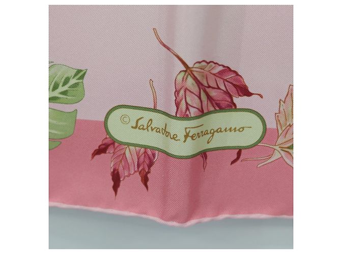 Sciarpa Salvatore Ferragamo in seta rosa Auth am11466V - vista 11