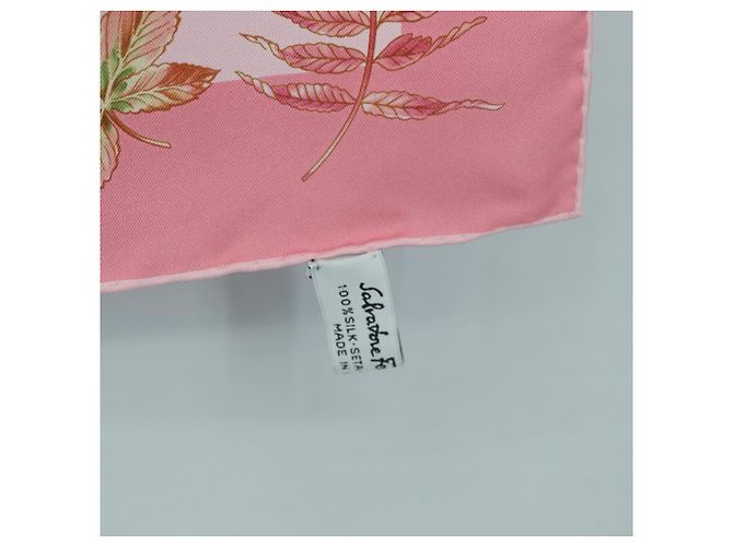 Sciarpa Salvatore Ferragamo in seta rosa Auth am11466V - vista 12