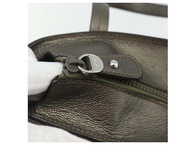 Borsa a mano Salvatore Ferragamo Gancini Pelle Bronzo Argento Auth ka4175 Prata Bronze - vista 10