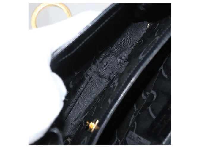 Salvatore Ferragamo Gancini Hand Bag Leather 2way Black Gold Auth 177018 Golden - view 23