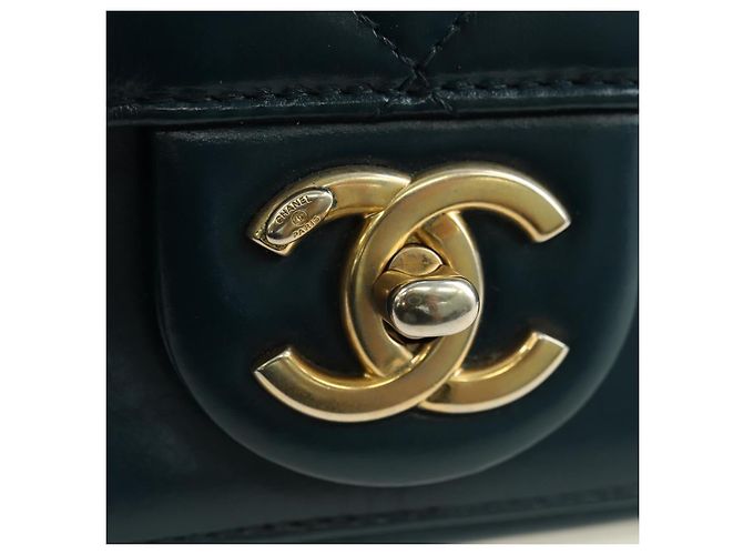 CHANEL Matelasse 23 Chain Bag Lamb Skin 2way Navy Gold CC Auth ep14001SAM D'oro Blu navy - vista 21