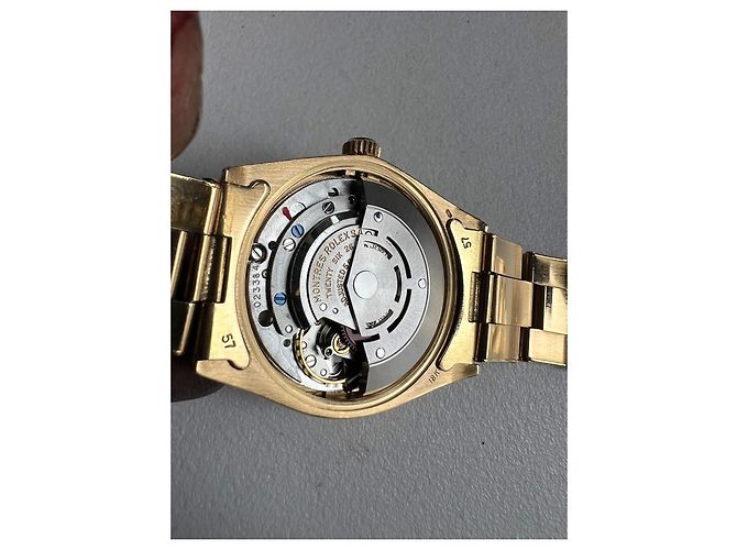 Rolex Oyster Perpetual in oro giallo 18k Bianco D'oro - vista 13
