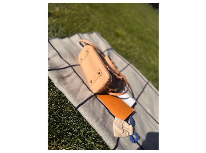 Louis Vuitton Monogram Alma BB Castaño - vista 4