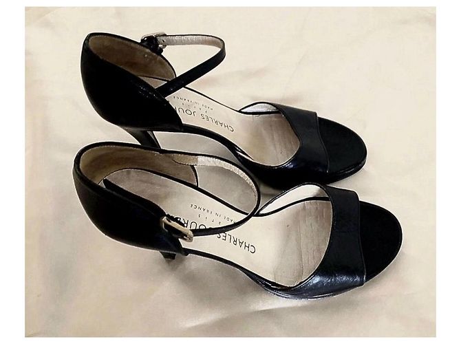 Charles Jourdan Leder-Pumps Schwarz - Ansicht 5