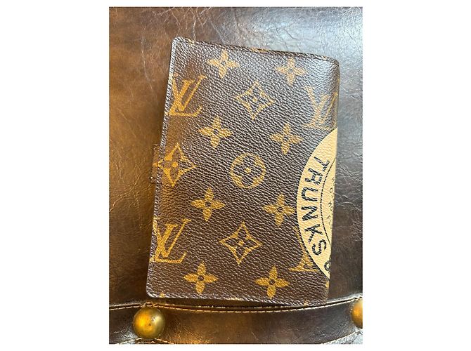 Agenda Louis Vuitton Monogram PM edición limitada Castaño - vista 2