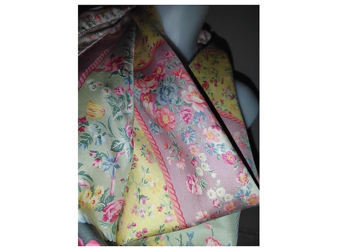 Etro Sciarpa in Seta Stampa Floreale 90cm - vista 9