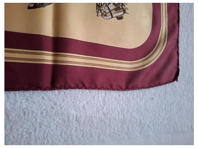 Carré Hermès Coach and Saddle 90 cm Seta Beige Bordò - vista 12