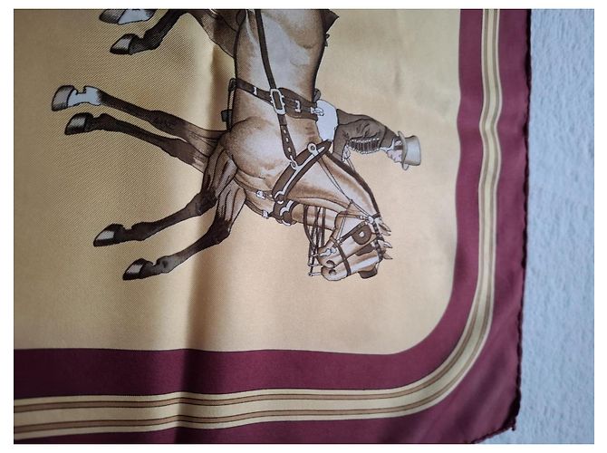 Carré Hermès Coach and Saddle 90 cm Seta Beige Bordò - vista 13
