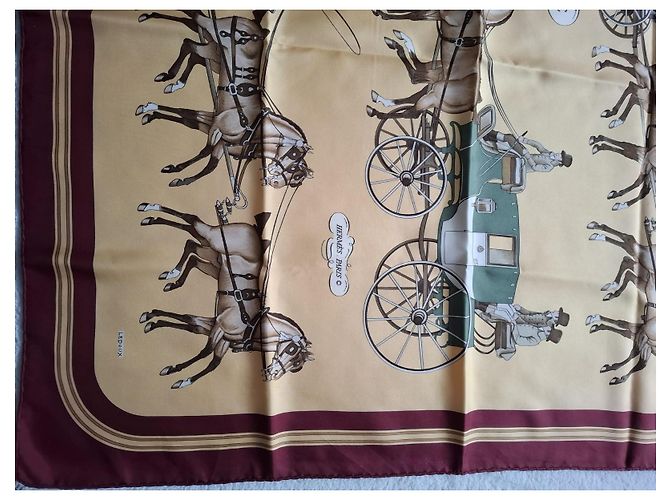 Carré Hermès Coach and Saddle 90 cm Seta Beige Bordò - vista 15