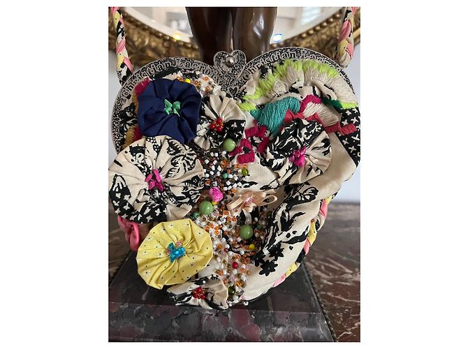 Christian Lacroix Herzförmige Handtasche Schwarz Pink Weiß Blau Mehrfarben Grün Gelb - Ansicht 3