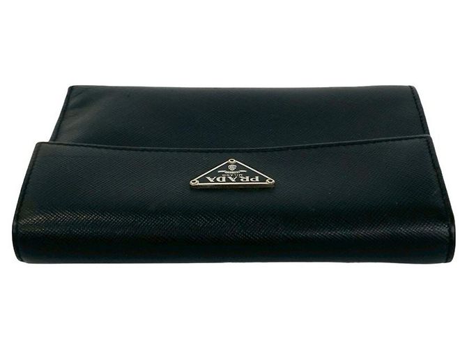 Prada Tri-Fold Wallet aus schwarzem Saffiano-Leder - Ansicht 3