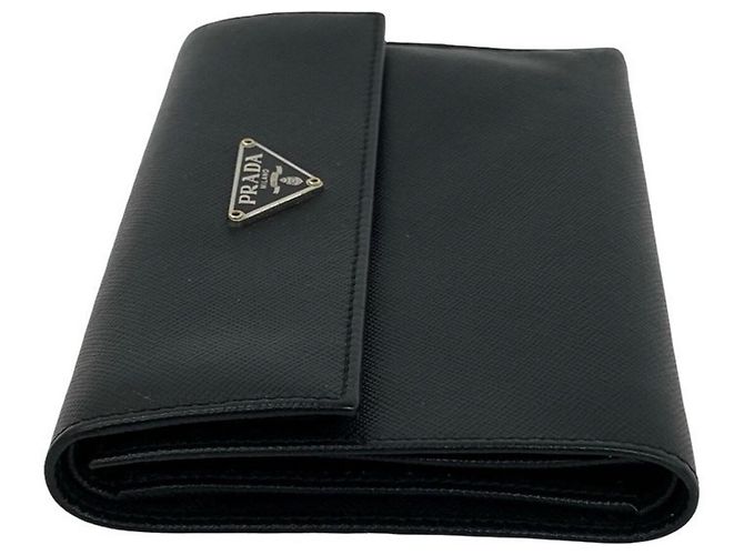 Prada Tri-Fold Wallet aus schwarzem Saffiano-Leder - Ansicht 4