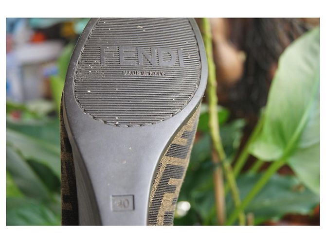 Fendi Zucca Monogramm Canvas Pumps - Ansicht 10