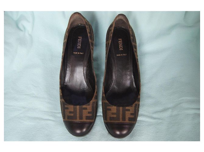 Fendi Zucca Monogramm Canvas Pumps - Ansicht 4