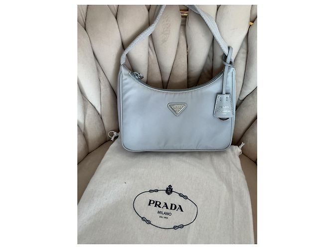 Prada Re-Edition 2000 Borsa a Spalla in Nylon Grigia Grigio - vista 2