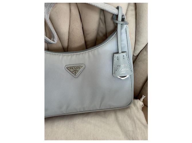 Prada Re-Edition 2000 Borsa a Spalla in Nylon Grigia Grigio - vista 3