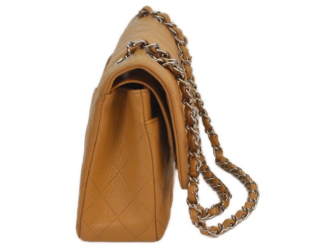 Borsa a tracolla Chanel A01112 in pelle caviar matelassé beige - vista 4
