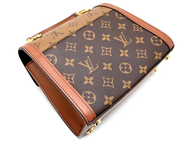 Borsa a Spalla Louis Vuitton Dauphine Capital Marrone Monogramma - vista 4