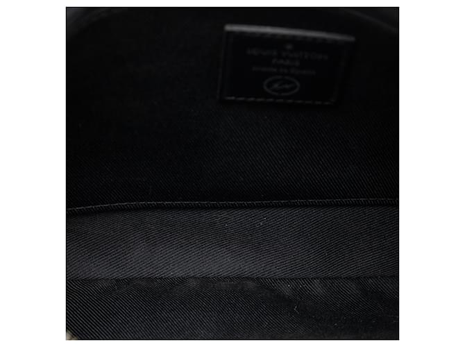 Custodia per iPad Louis Vuitton Black Monogram Eclipse Flash Fragment Nero - vista 4