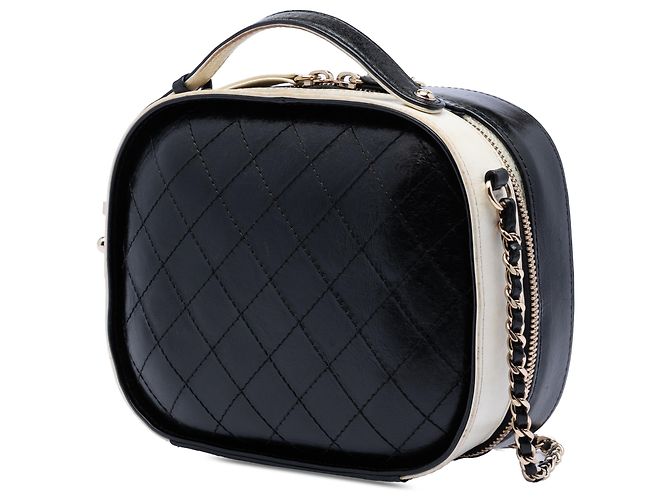Vanity Beauty case Chanel Beige Small CC in pelle di vitello stropicciata - vista 2