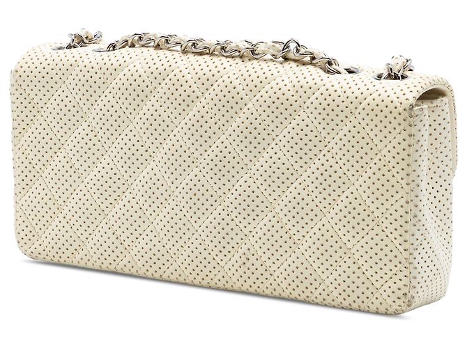 Chanel White Classic Perforated Lambskin East West Flap Bianco Crudo - vista 2