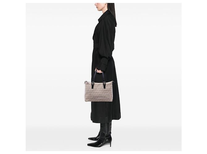 Fendi Zucchino Canvas Tote in Beige - Ansicht 6