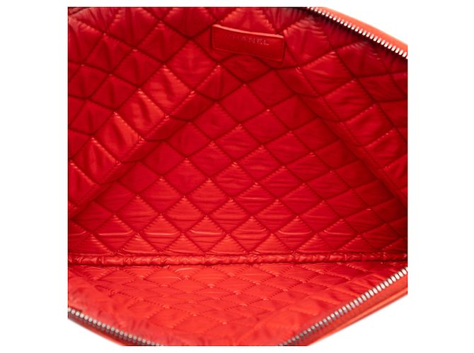 Clutch Chanel Boy O Case in agnello con chevron rosso grande e doppia cucitura - vista 4