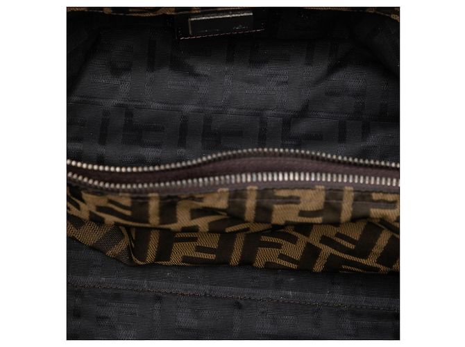 Fendi Tote aus braunem Zucca-Canvas - Ansicht 4