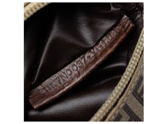 Fendi Pouch aus braunem Zucca-Canvas - Ansicht 6