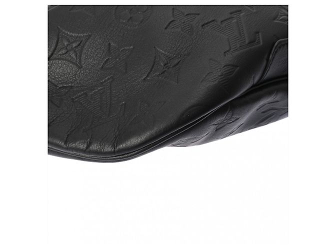 Bumbag Borsa a tracolla Louis Vuitton Monogram Shadow Discovery Nero - vista 8