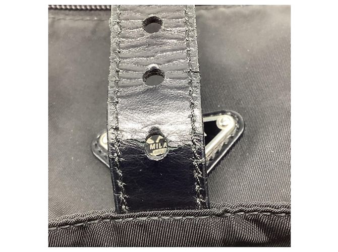 Prada Re-Nylon Vela Messenger Bag mit Einzelschnalle aus schwarzem Polyamid - Ansicht 6
