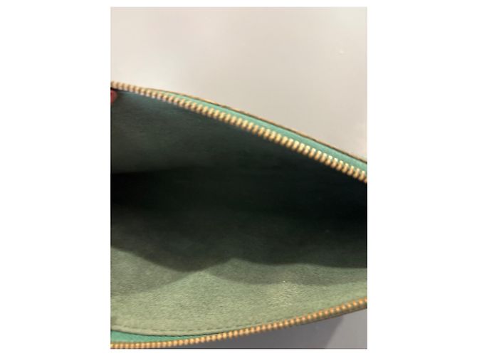 Mezzo Louis Vuitton Pochette in pelle Epi Verde - vista 4