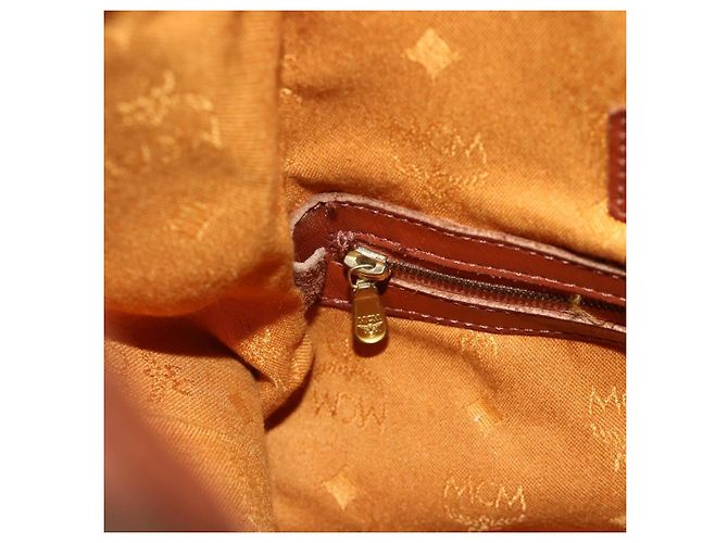 Sacchetto a coulisse MCM Vicetos Logogram Drawstring Bag in PVC e pelle marrone oro Auth ka4224A D'oro - vista 20