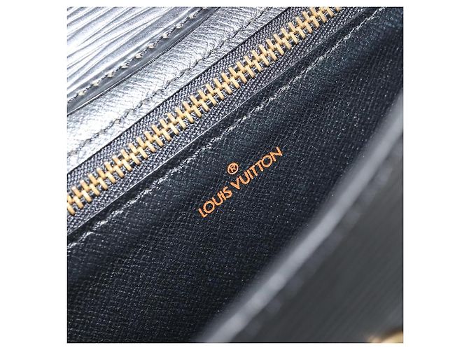 LOUIS VUITTON Epi Montaigne 23 Clutch Nero M52662 LV Auth 171232 - vista 18