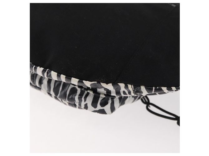 Borsa a tracolla SAINT LAURENT motivo zebra in nylon nero e bianco Auth 178693A - vista 16