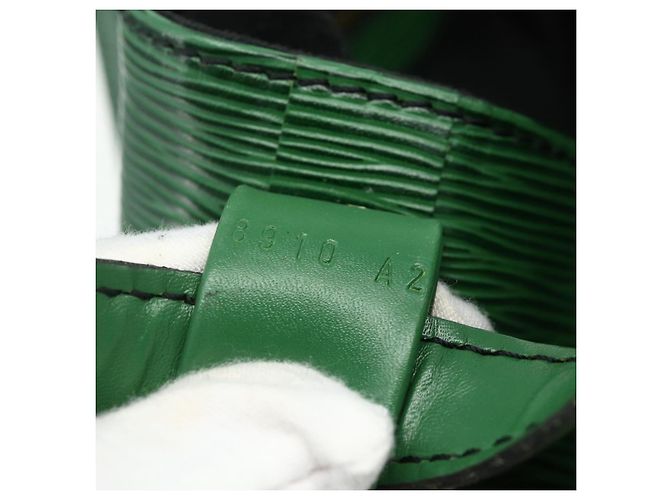 Borsa a Spalla LOUIS VUITTON Epi Randonnee GM Verde M43084 LV Auth 177520 - vista 12