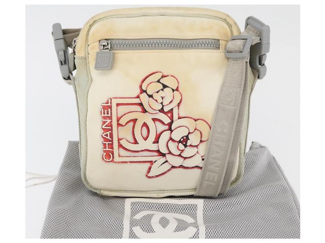 Borsa a tracolla CHANEL Sports Line Nylon Bianco Argento CC Auth bs34864 - vista 12