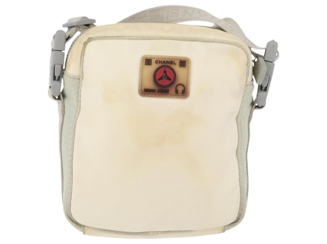 Borsa a tracolla CHANEL Sports Line Nylon Bianco Argento CC Auth bs34864 - vista 2