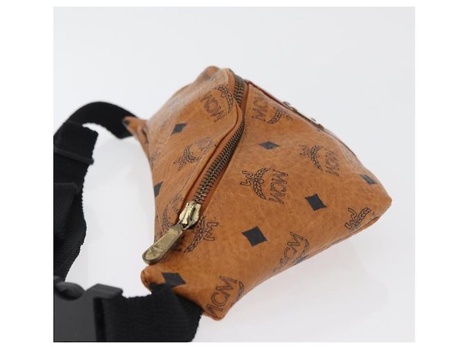 MCM Vicetos Logogram Body Bag PVC Marrone Oro Auth 177029 D'oro - vista 4