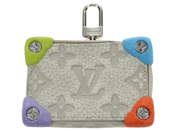 LOUIS VUITTON Taurillon Clemence Climbing Pouch Gray MP3383 LV Auth 177975M Marrone - vista 13