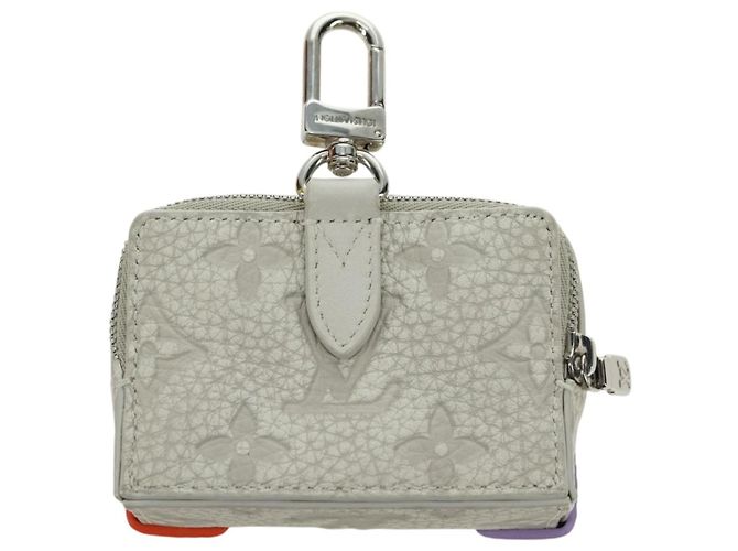LOUIS VUITTON Taurillon Clemence Climbing Pouch Gray MP3383 LV Auth 177975M Marrone - vista 2