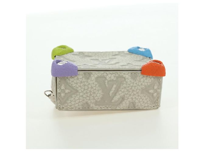 LOUIS VUITTON Taurillon Clemence Climbing Pouch Gray MP3383 LV Auth 177975M Marrone - vista 5