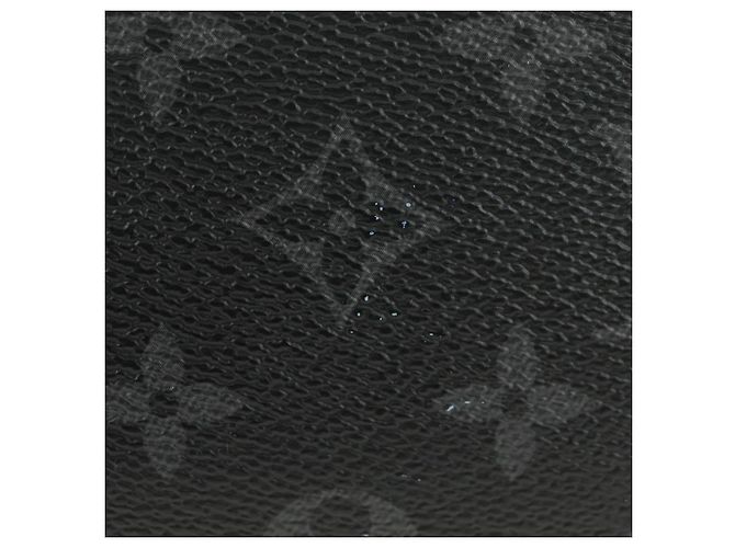 LOUIS VUITTON Monogram Eclipse Fragment iPhone Case M64449 LV Auth 177105M Monograma - vista 3