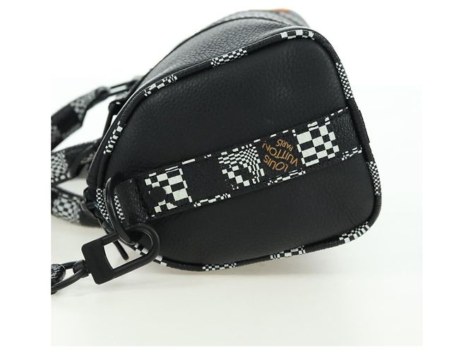 LOUIS VUITTON Borsa Keepall XS Damier Distorted City Nera M80202 LV Auth 177433SM Nero - vista 3