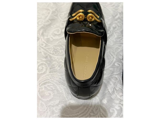 Bottega Veneta Mocassini Madame in vernice trapuntata nera Nero - vista 6