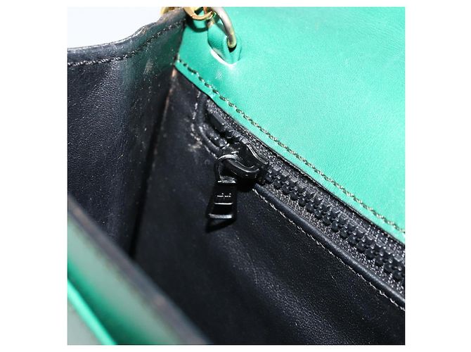 Céline Bolso de Hombro con Cadena CELINE de Cuero Verde Oro Auth 177238A Dorado - vista 22