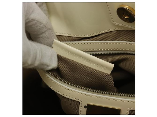 Borsa FENDI in pelle vernice Avorio Oro Auth BA12442A D'oro Crudo - vista 12