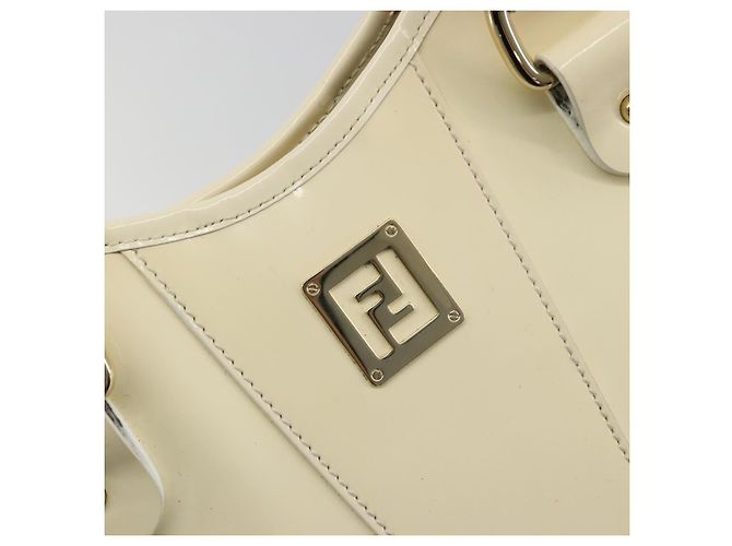 Borsa FENDI in pelle vernice Avorio Oro Auth BA12442A D'oro Crudo - vista 17