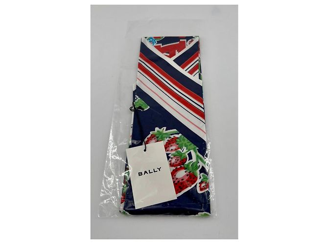 Lenço Skinny Bally de Seda com Estampa de Morangos Multicor - vista 11